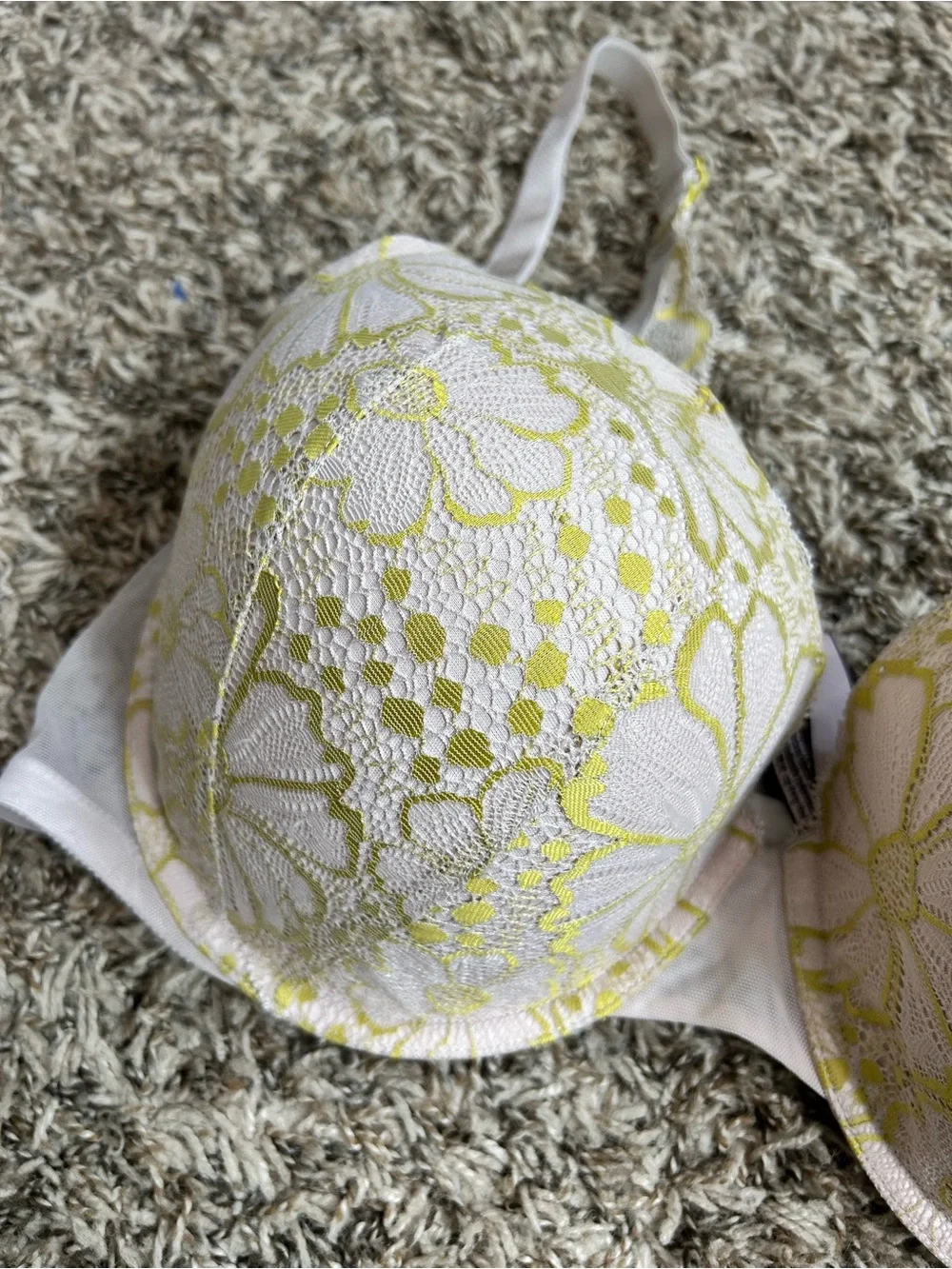 Victoria's Secret Antique Yellow Lace 38DDD Sexy Tee Lightly Lined Demi Bra